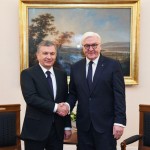 Präsident der Republik Usbekistan Shavkat Mirziyoyev und Bundespräsident der Bundesrepublik Deutschland Frank-Walter Steinmeier