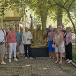 photo_5989994805750516350_y